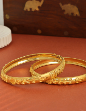 gold_bangle110626_01 Vasudha Heritage Engraved Gold Bangle Pair